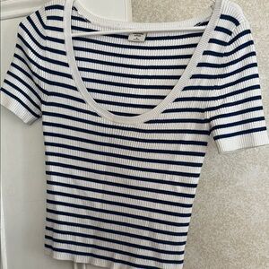 Abercrombie and Fitch Striped Ribbed Knit Top. Size M. Cropped